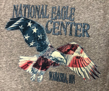 Load image into Gallery viewer, T-Shirt National Eagle Center Eagle / Flag - Grey
